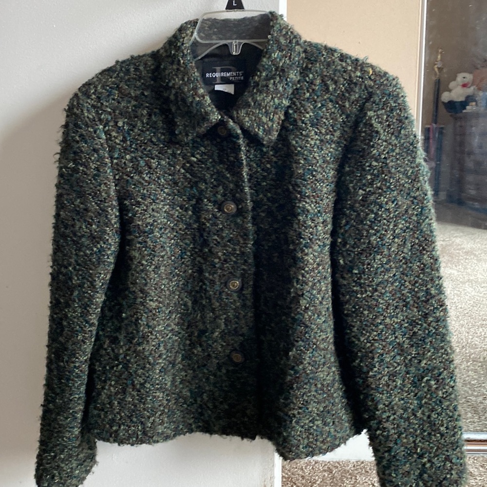 Cute boucle casual blazer worn only once.